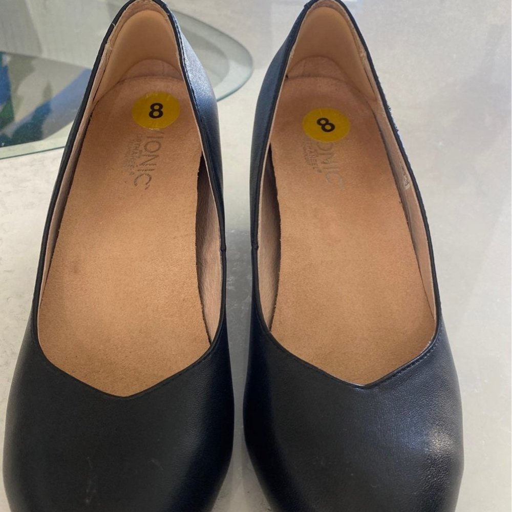 Vionic Antonia wedge